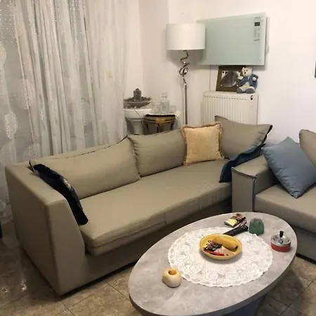 Viki's Near Ktel Serron